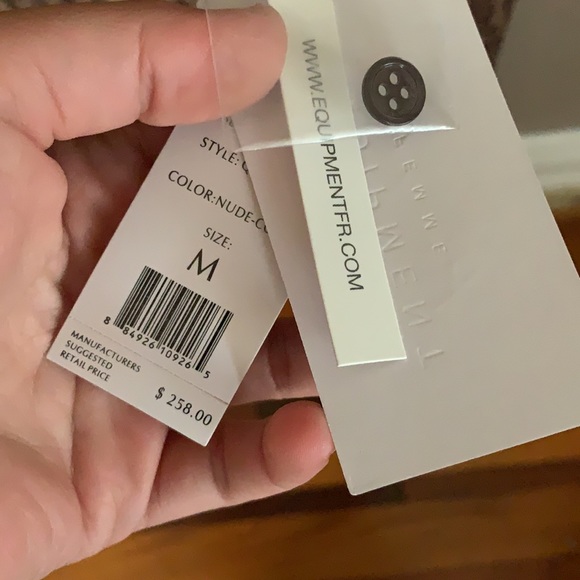 NWT Equipment slim signature printed blouse - Picture 8 of 10